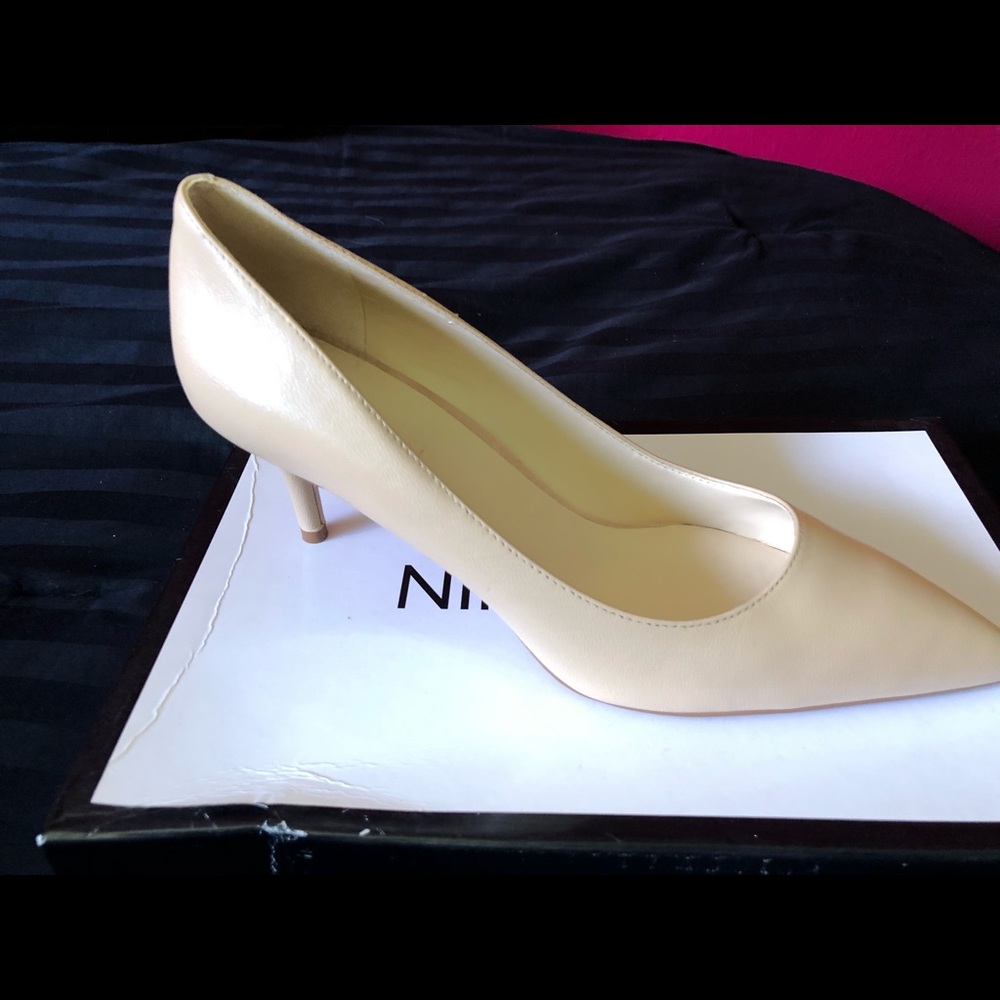 *BRAND NEW* Nine West Pointy Toe Pumps - Picture 2 of 6